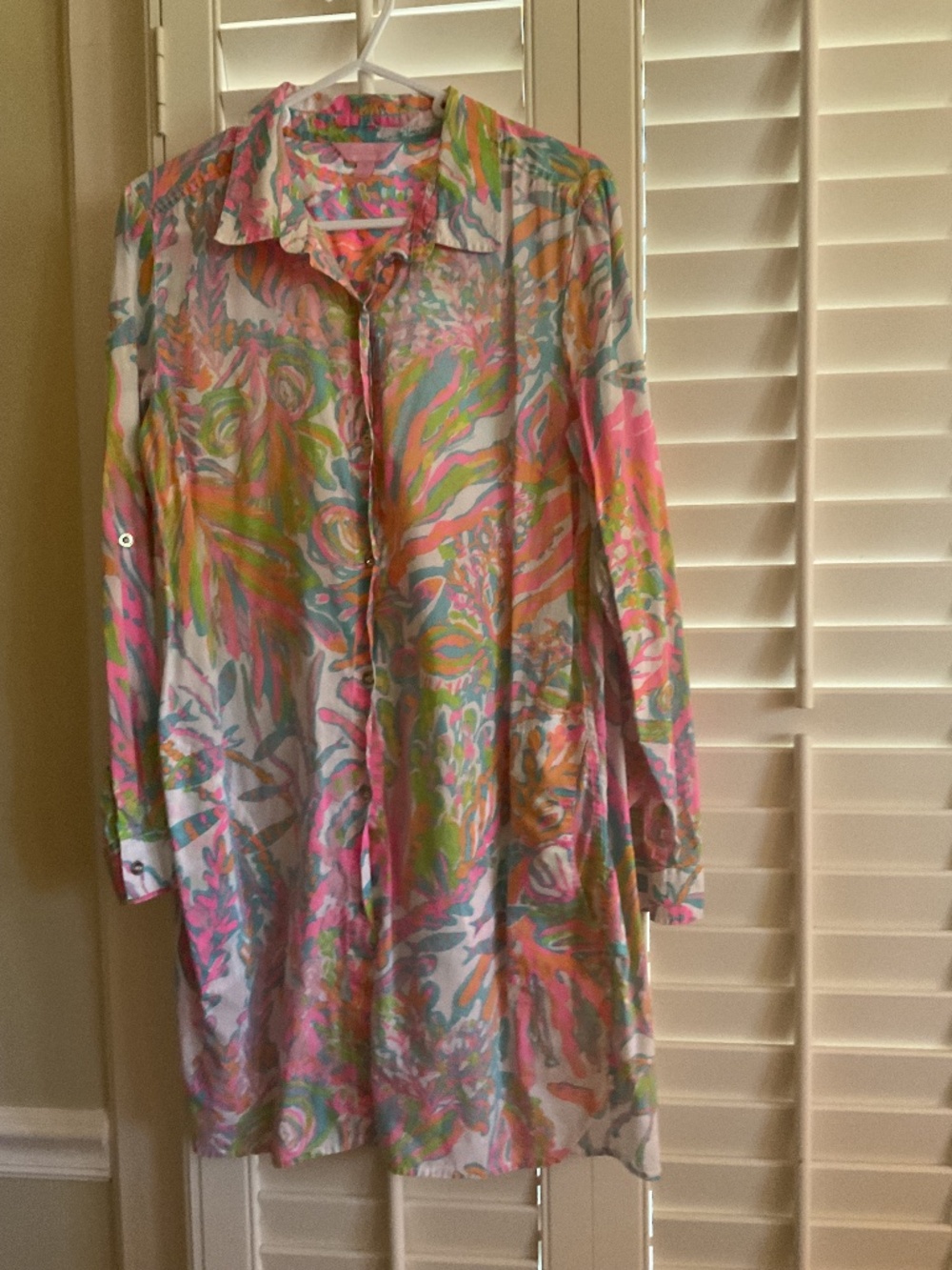 Lilly Pulitzer Long Sleeve Cotton Cover Up   Size: Medium  Classic Lilly Print